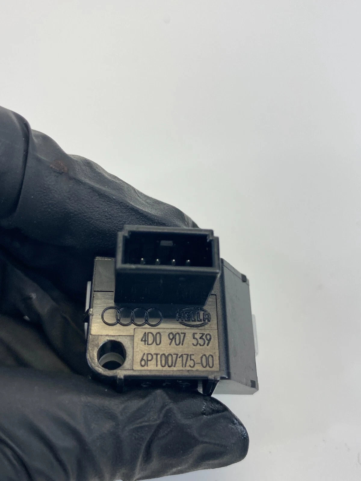 98-04 AUDI A6 QUATTRO DASH SUN LIGHT LOAD SUNLIGHT SENSOR SWITCH 4D0907539 OEM
