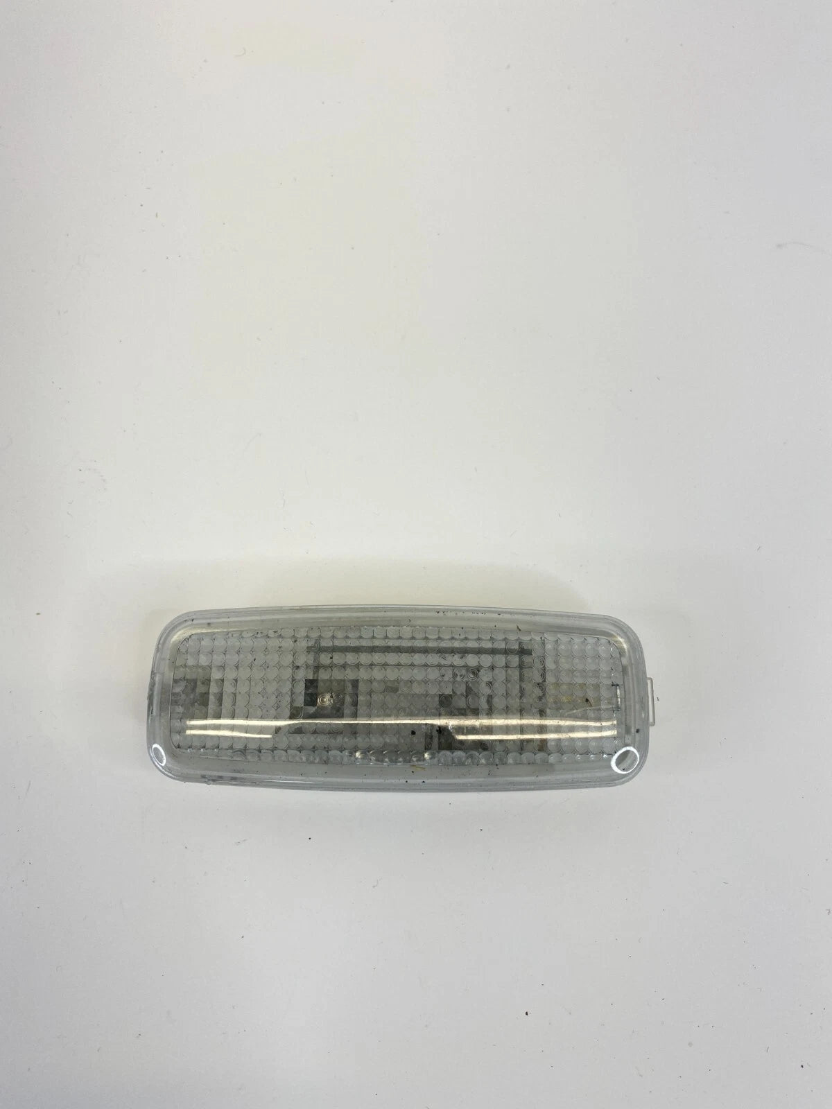 1998-2004 A6 QUATTRO FRONT RIGHT SUNVISOR LIGHT VISOR VANITY LAMP 8L0947105A OEM