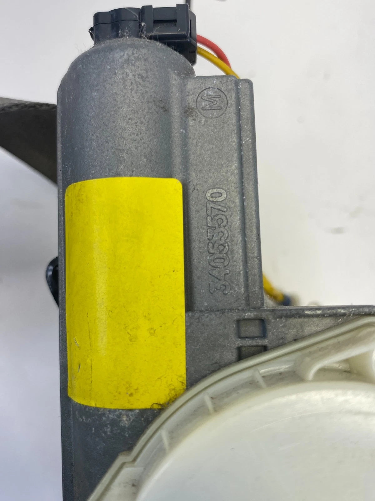 2010-2013 KIA FORTE FRONT LEFT DRIVER SIDE SEAT BELT RETRACTOR 88810-1M500