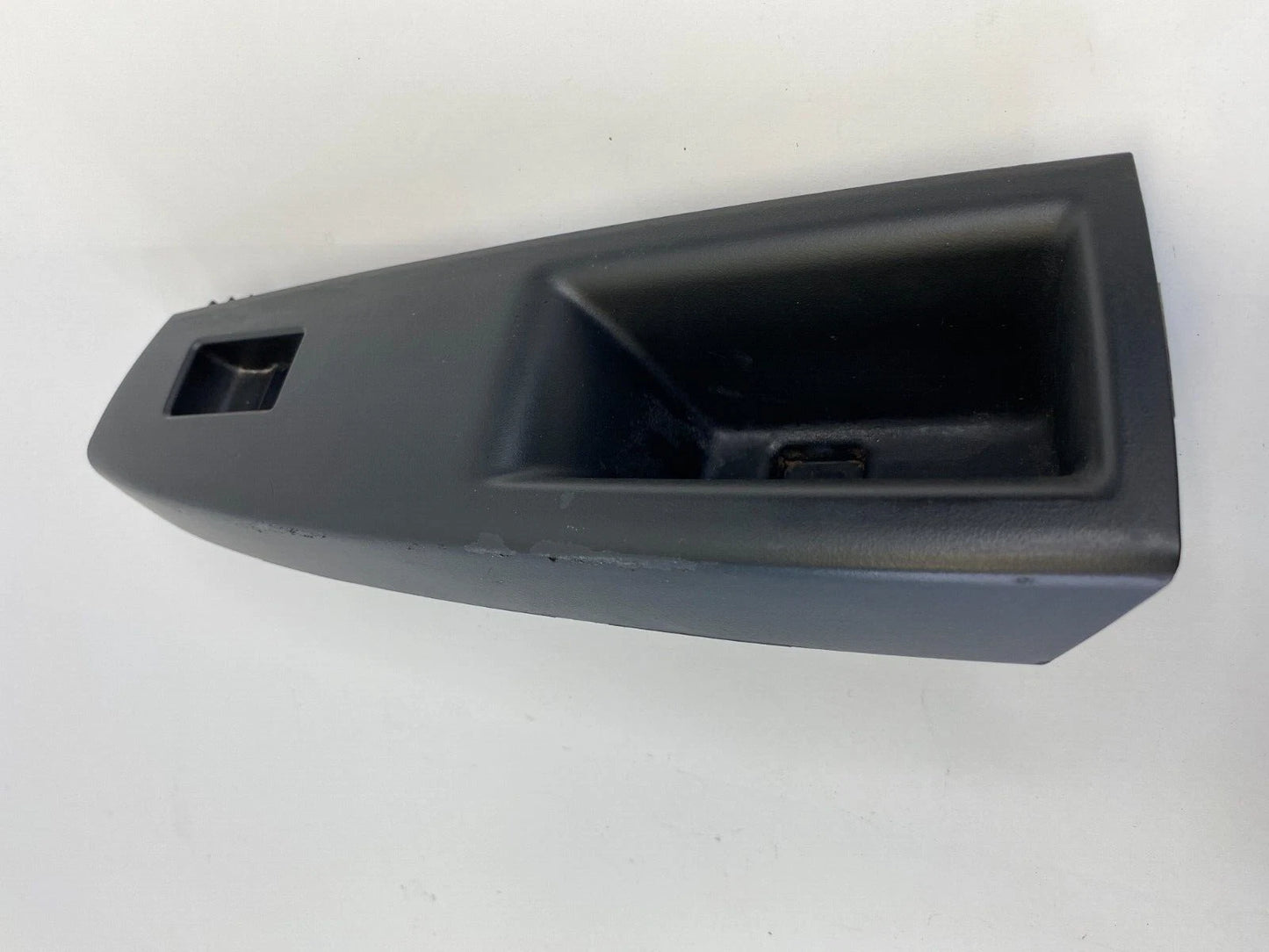 2011-2016 CHEVY CRUZE REAR RIGHT PASSENGER WINDOW SWITCH BEZEL DOOR 877569434