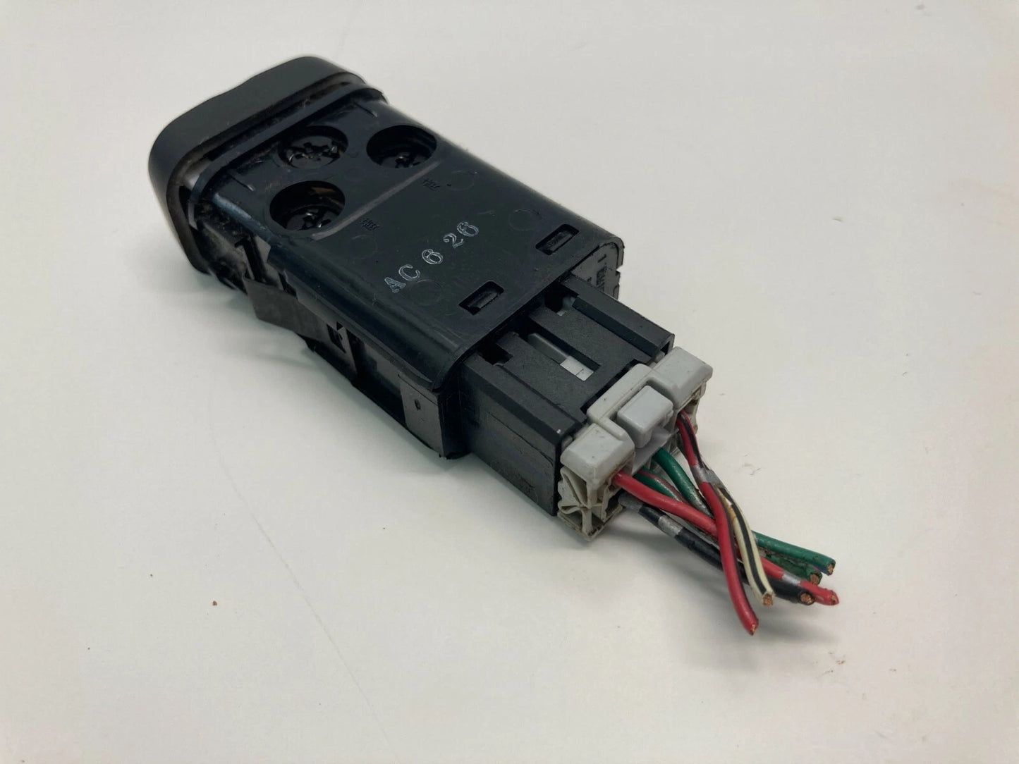 2001 2002 2003 2004 2005 ACURA MDX DASH RIGHT SIDE HEATED SEAT SWITCH M15993 RH