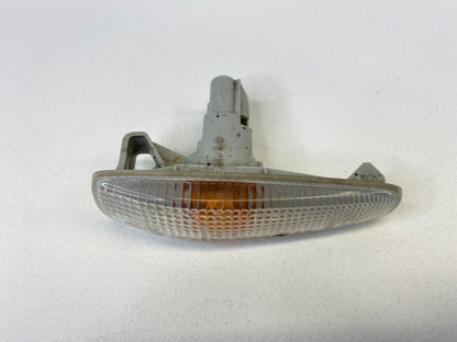 08-17 Mitsubishi Lancer 07-13 Outlander Front Repeater Side Marker Light Lamp