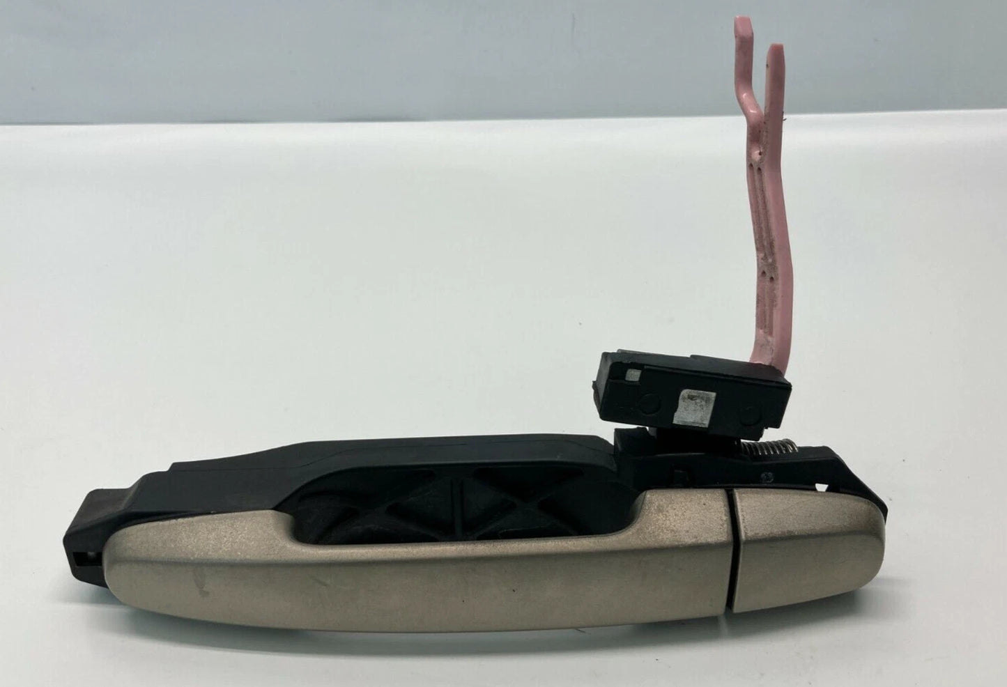 2004-2009 TOYOTA PRIUS REAR RIGHT SIDE OUTER OUTSIDE DOOR HANDLE ASSEMBLY OEM