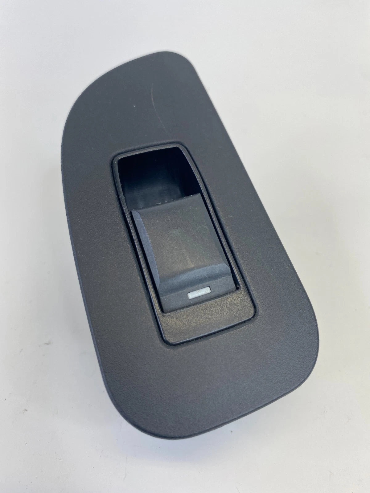 2009-2014 DODGE AVENGER REAR RIGHT BACK SIDE DOOR WINDOW SWITCH 1118219X OEM