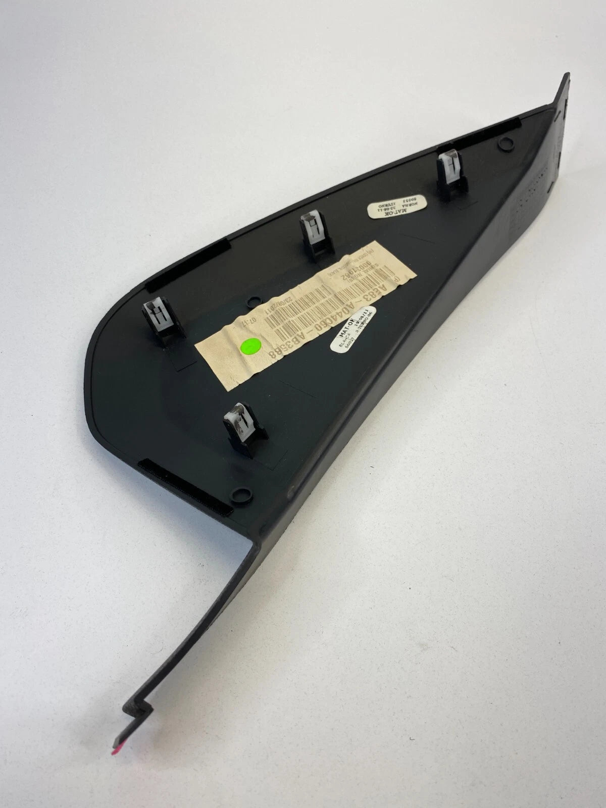 11-19 FORD FIESTA FRONT RIGHT SIDE CAP END PANEL COVER BEZEL TRIM AE83A044C60