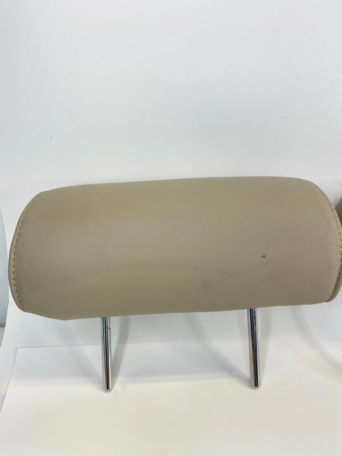 2001-2003 TOYOTA HIGHLANDER REAR LEFT & RIGHT & MIDDLE SEAT HEADREST HEAD REST