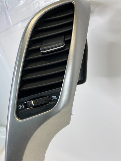 13-17 Hyundai Elantra GT Center Right Interior Garnish Molding Air Vent Duct OEM