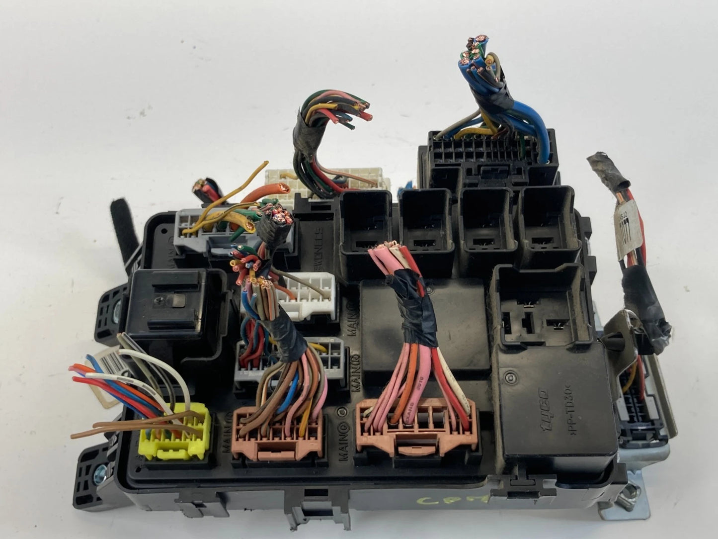 2006-2011 06-11 HYUNDAI ACCENT DASH CABIN FUSE BOX RELAY JUNCTION 919501G040 OEM