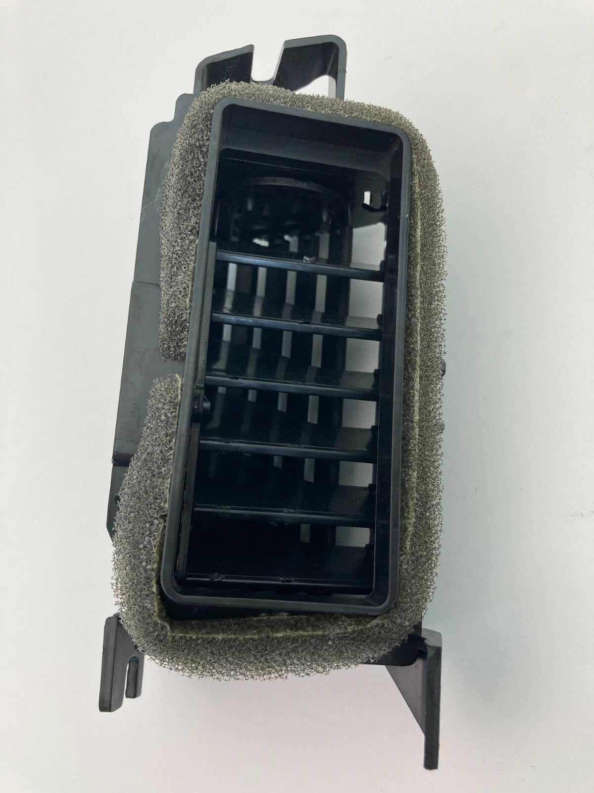 2005-2010 CHEVROLET COBALT FRONT RIGHT PASSENGER SIDE A/C HEATER AIR VENT OEM