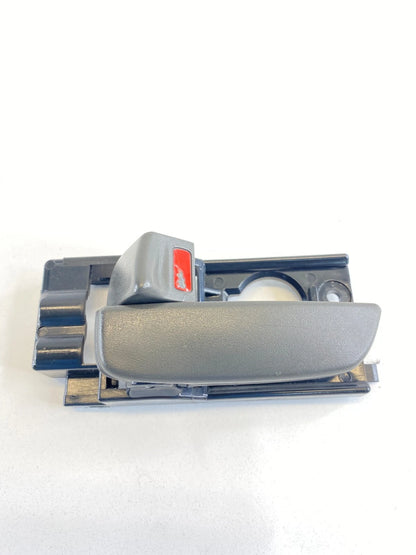 06-11 HYUNDAI ACCENT SEDAN FRONT LEFT DRIVER SIDE INNER DOOR HANDLE 82610-1E000