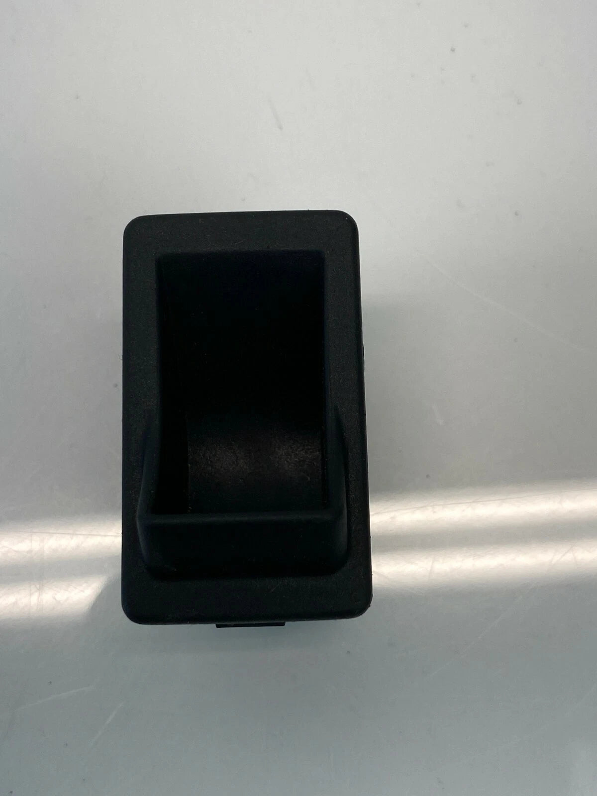 2005-2007 MERCURY MARINER DASHBOARD COIN BIN HOLDER TRAY YL84-19K357-EBW OEM