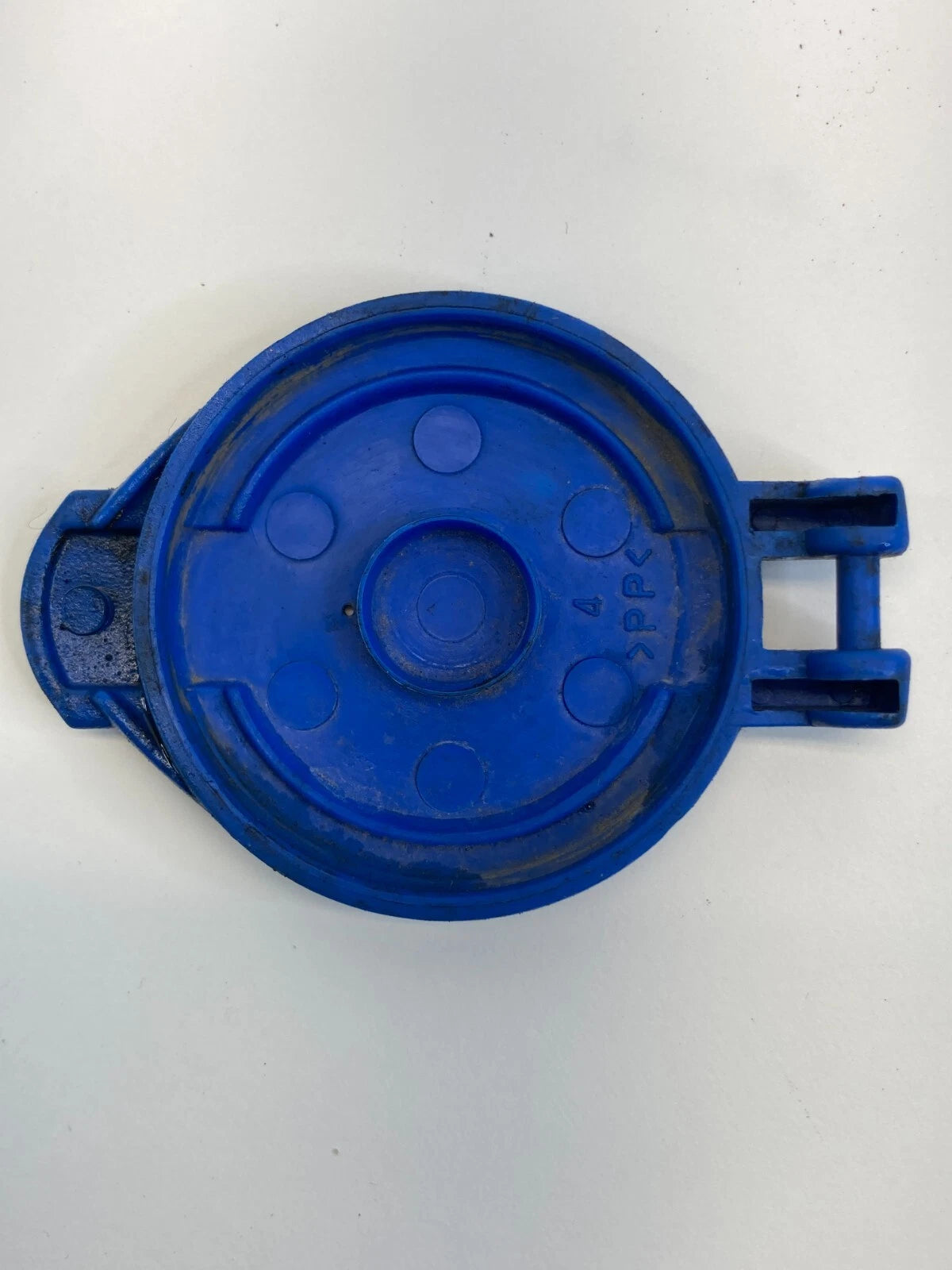 2010-2013 KIA FORTE SEDAN WIPER WASHER FLUID RESERVOIR BOTTLE TANK CAP OEM