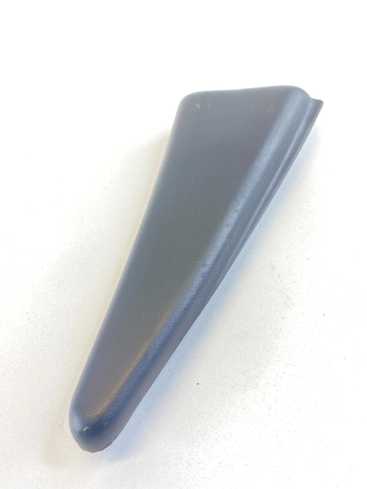 2001-2010 CHRYSLER PT CRUISER REAR LEFT DOOR INTERIOR CORNER COVER 0SA67TRMAC