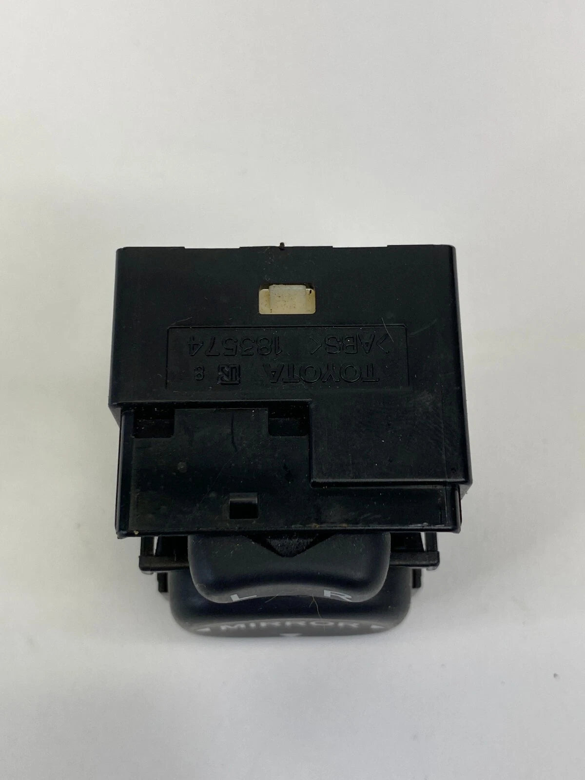 2003-2008 TOYOTA COROLLA MATRIX 04-10 SIENNA LEFT DRIVER MIRROR SWITCH 183574