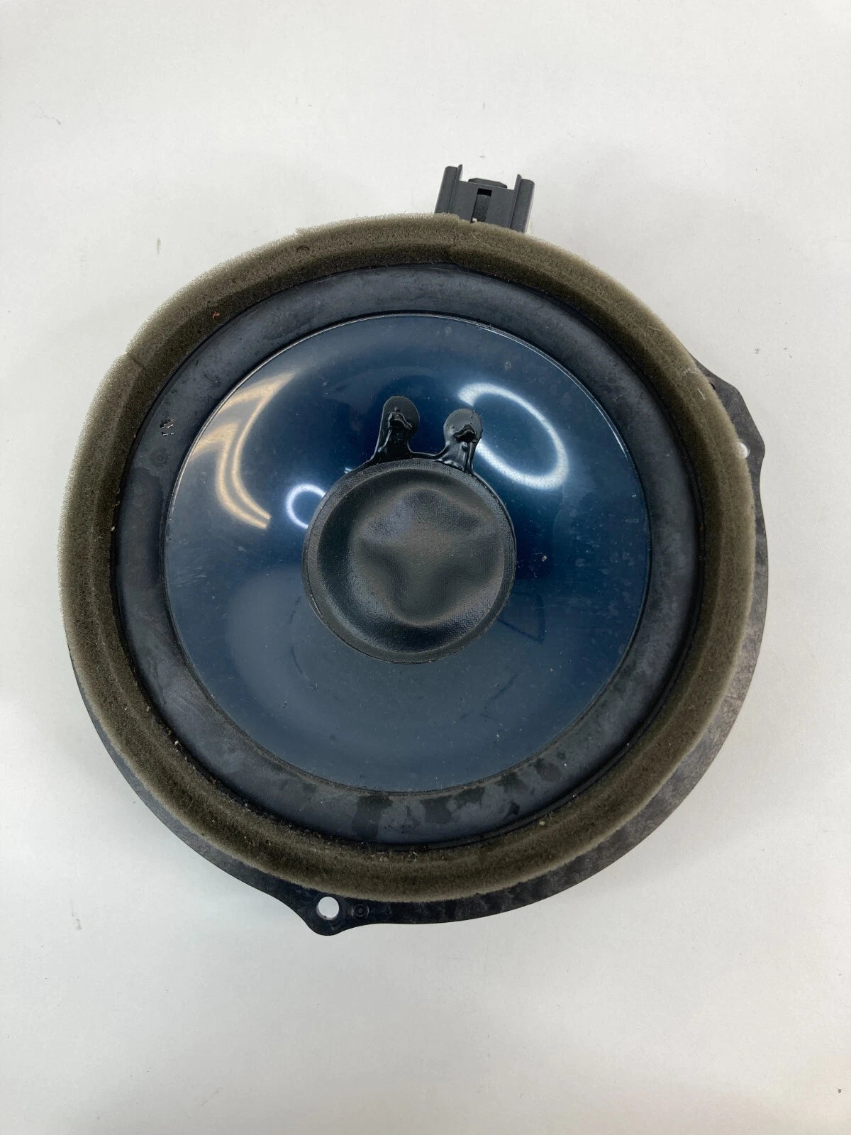 12-18 FORD FOCUS REAR RIGHT SIDE DOOR AUDIO SPEAKER ASSEMBLY 6M2T-18808-FC OEM