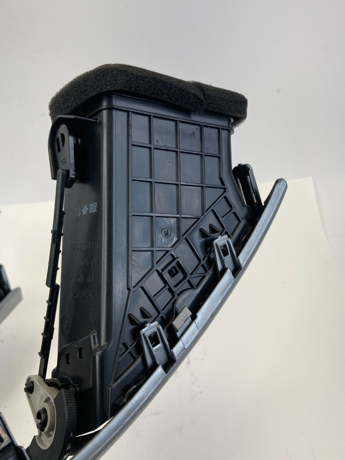 2013-2016 Chevrolet Cruze Center Dash Radio Surround Trim Bezel w/ Air Vent OEM