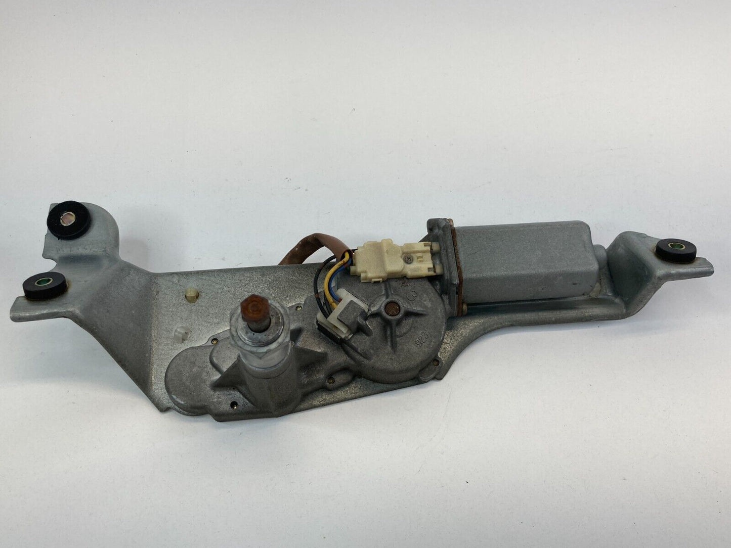 2000-2004 Subaru Outback Legacy Wagon Rear Windshield Wiper Motor 34650-821 OEM