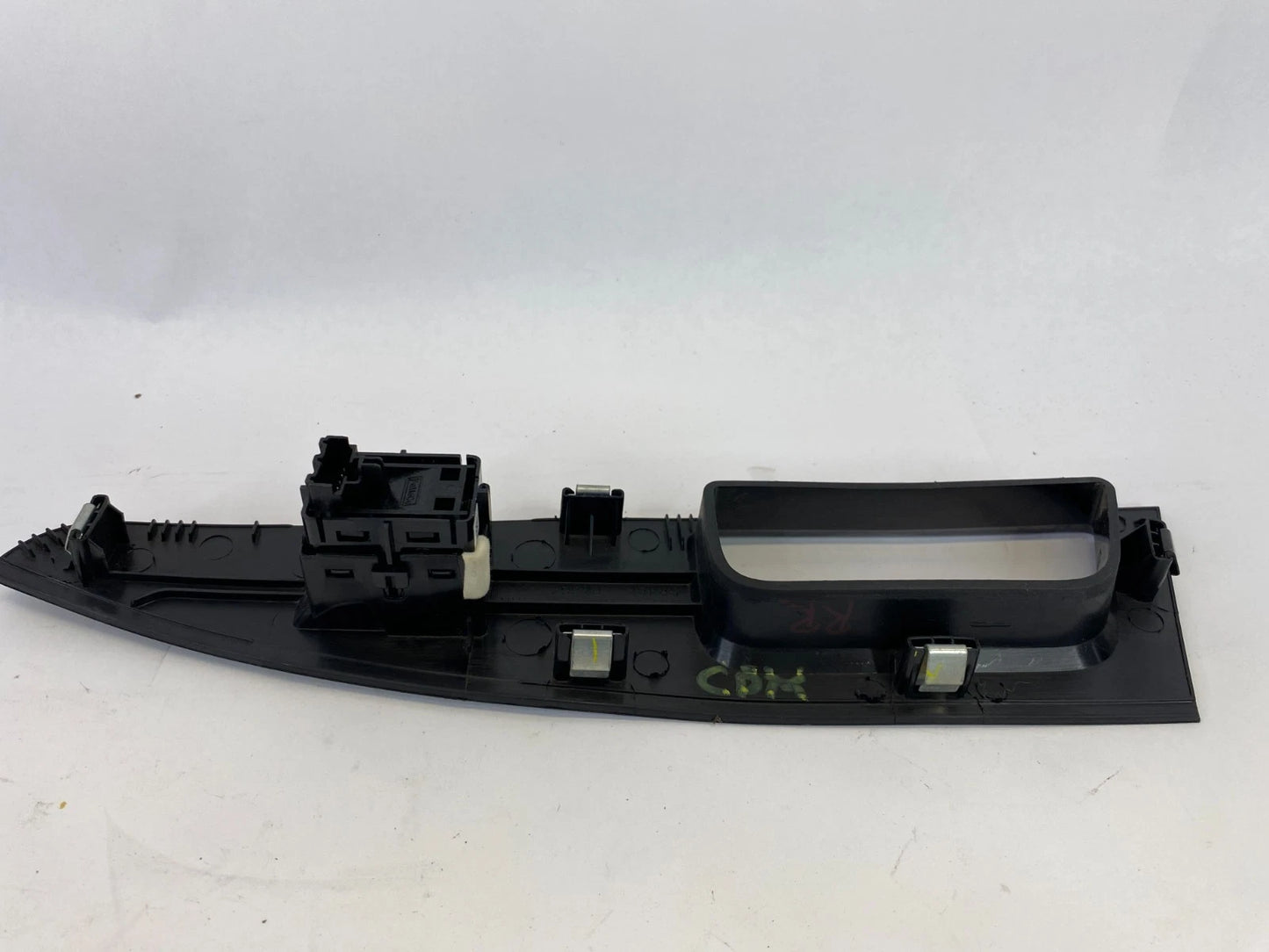 2013-2020 FORD FUSION REAR RIGHT DOOR WINDOW SWITCH BEZEL TRIM OEM DS73-14A567-B