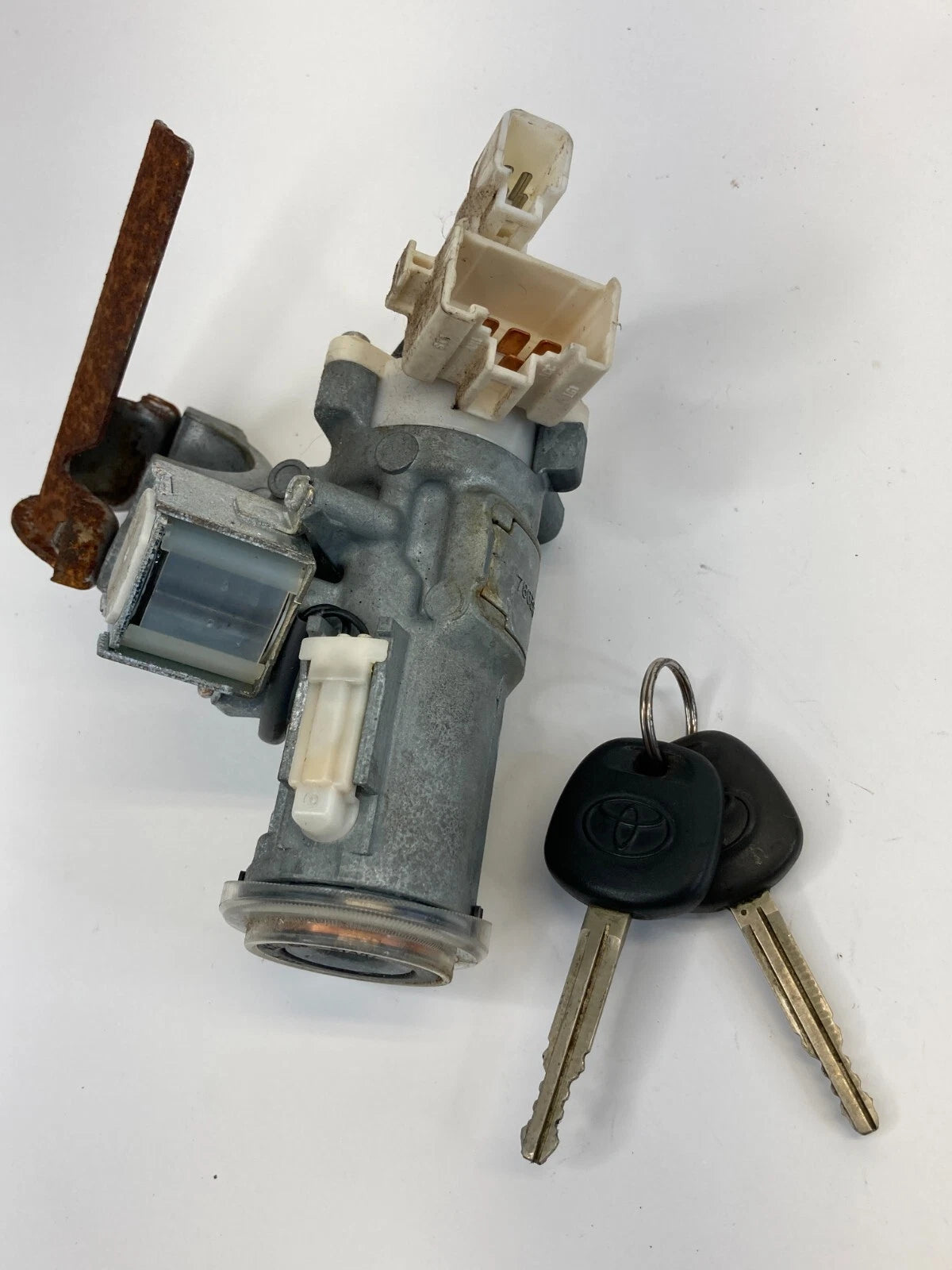 04-07 TOYOTA HIGHLANDER IGNITION SWITCH LOCK CYLINDER KEY IMMOBILIZER 45020-48-4