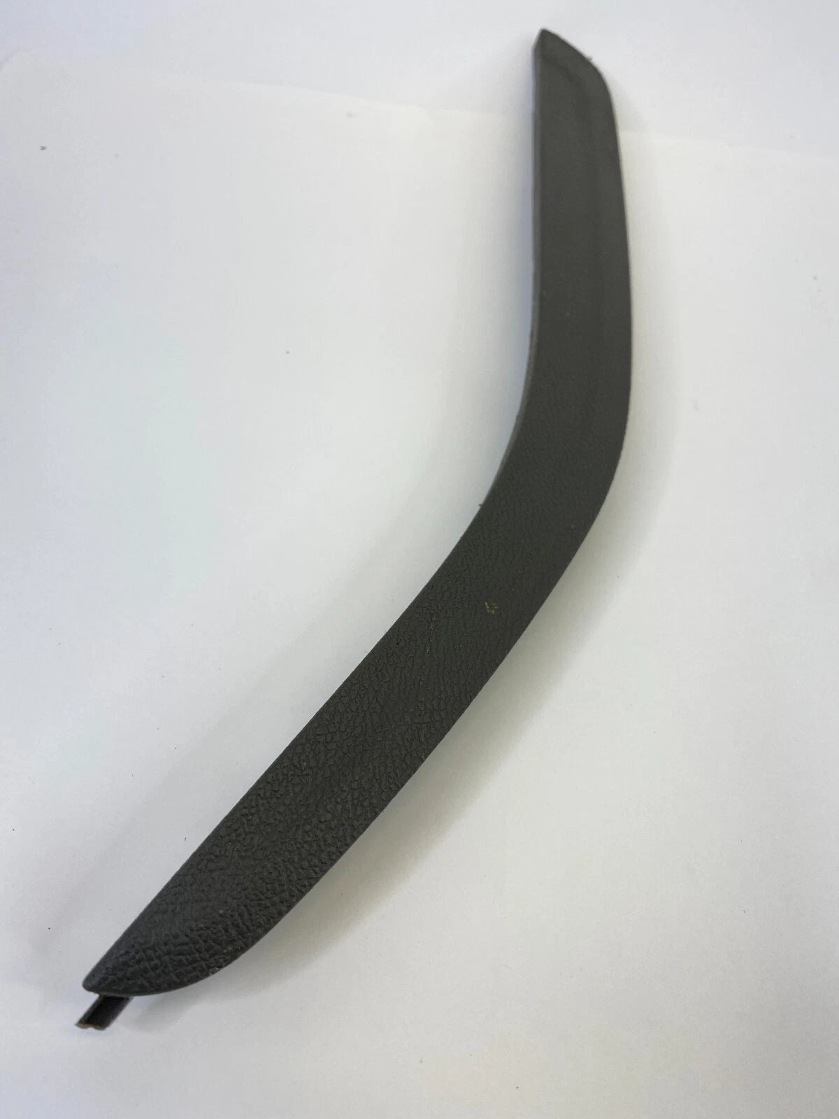 13-15 CHEVROLET MALIBU REAR RIGHT SIDE DOOR PULL HANDLE COVER BEZEL TRIM OEM