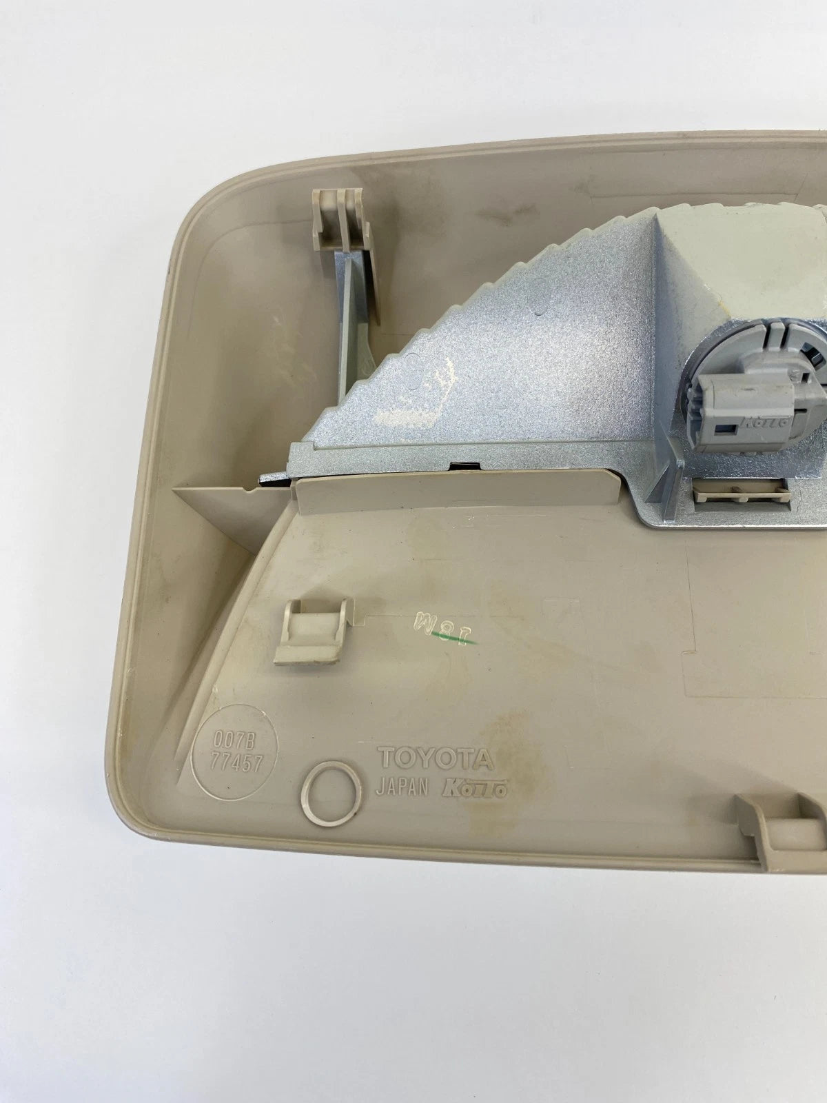 2002 2003 LEXUS ES300 SEDAN THIRD BRAKE LIGHT HIGH MOUNTED STOP LAMP OEM