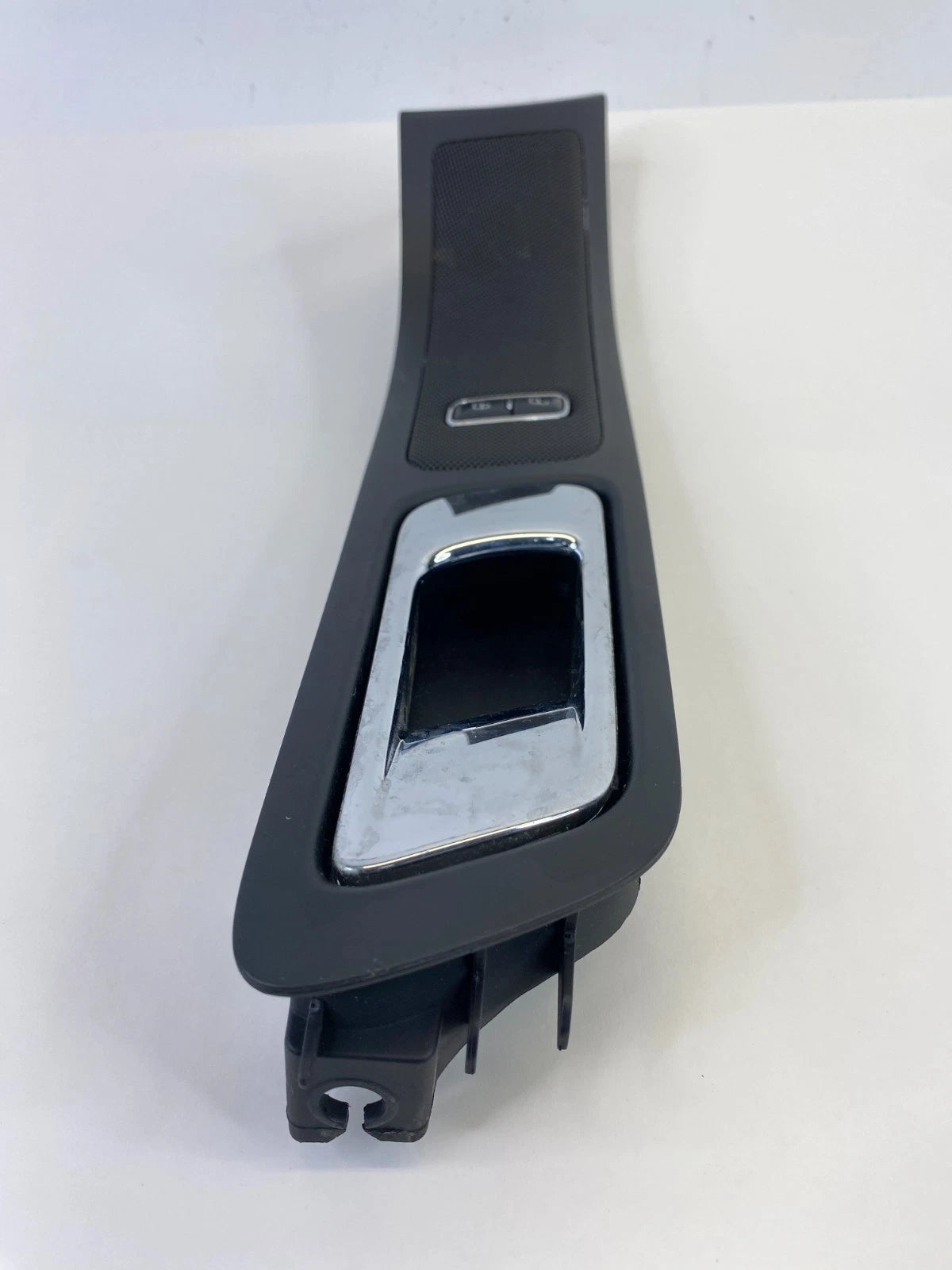 2016-2019 FORD POLICE INTERCEPTOR UTILITY FRONT RIGHT INSIDE DOOR HANDLE OEM