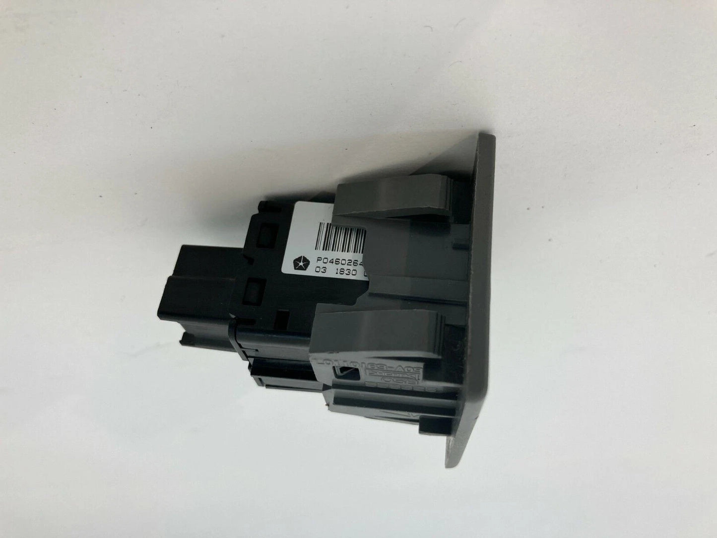 2008-2010 CHRYSLER TOWN & COUNTRY POWER INVERTER SWITCH BUTTON BEZEL TRIM OEM