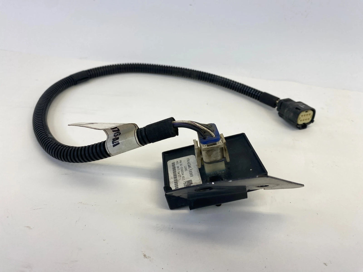 13-19 Ford Police Interceptor Sedan Flasher Lamps-Control Module 01-026D534-00