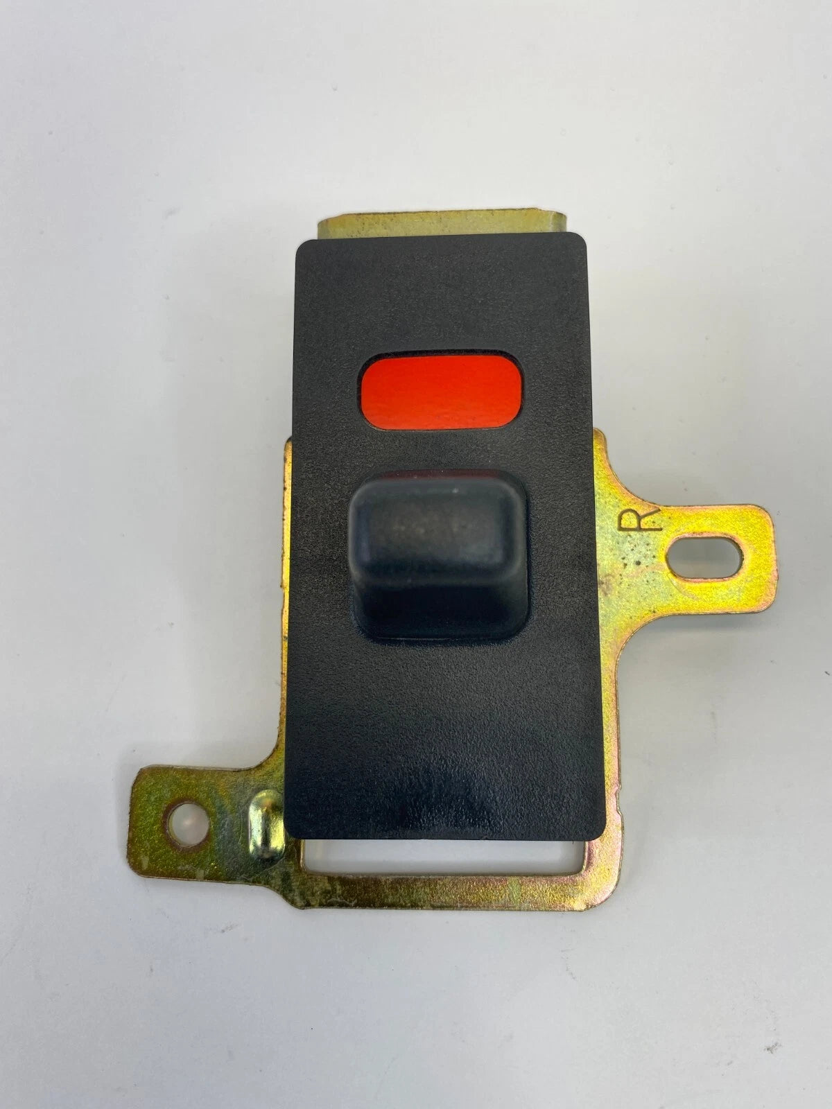 99-04 HONDA ODYSSEY REAR RIGHT SIDE SLIDING DOOR LOCK BUTTON SWITCH RR RH OEM