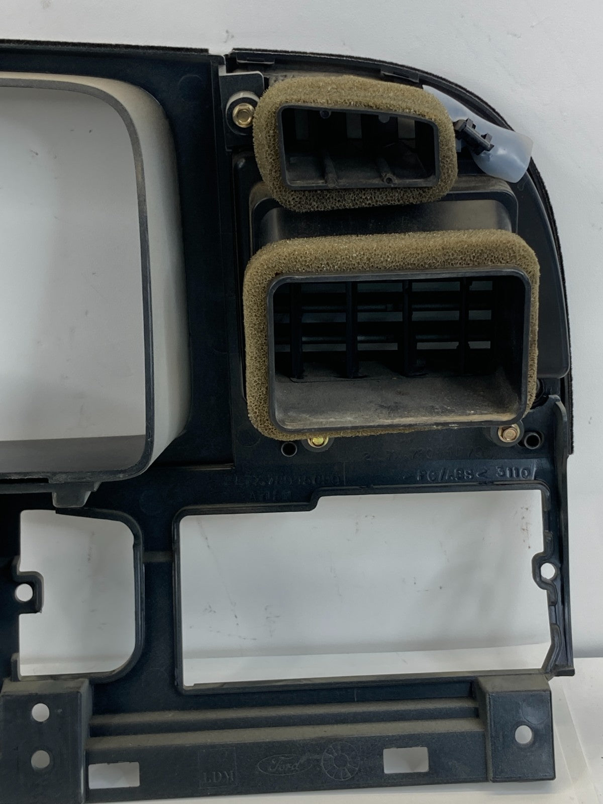 2003 2004 Lincoln Navigator Dash Speedometer Cluster Panel W/ Air Vent & Switchs