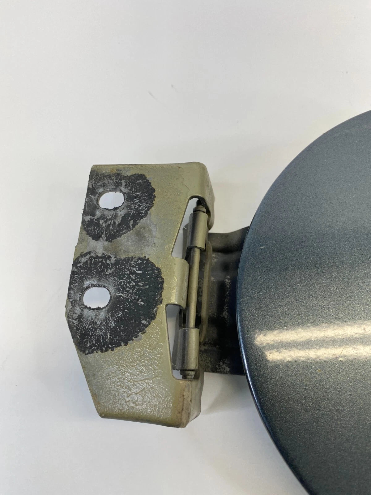 05 06 07 08 09 10 HONDA ODYSSEY REAR FUEL FILLER DOOR GAS TANK LID COVER OEM