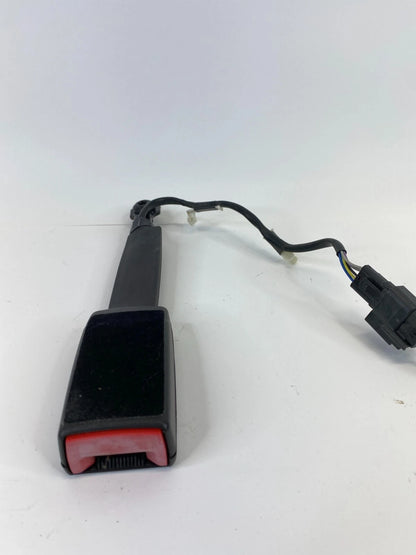 2013-2016 FORD FUSION FRONT RIGHT PASSENGER SIDE SEAT BELT BUCKLE DG93-F61208