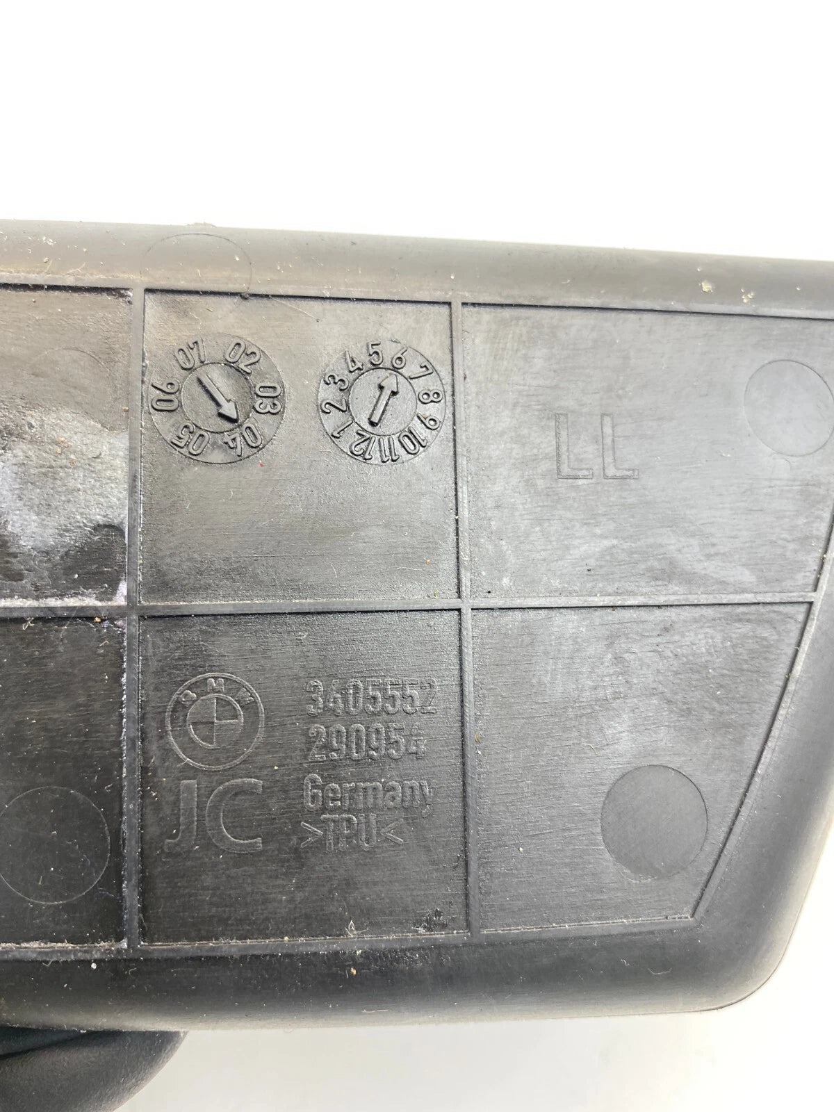2004-2010 BMW X3 CENTER CONSOLE STORAGE COMPARMENT LINNER RUBBER MAT 3405552 OEM
