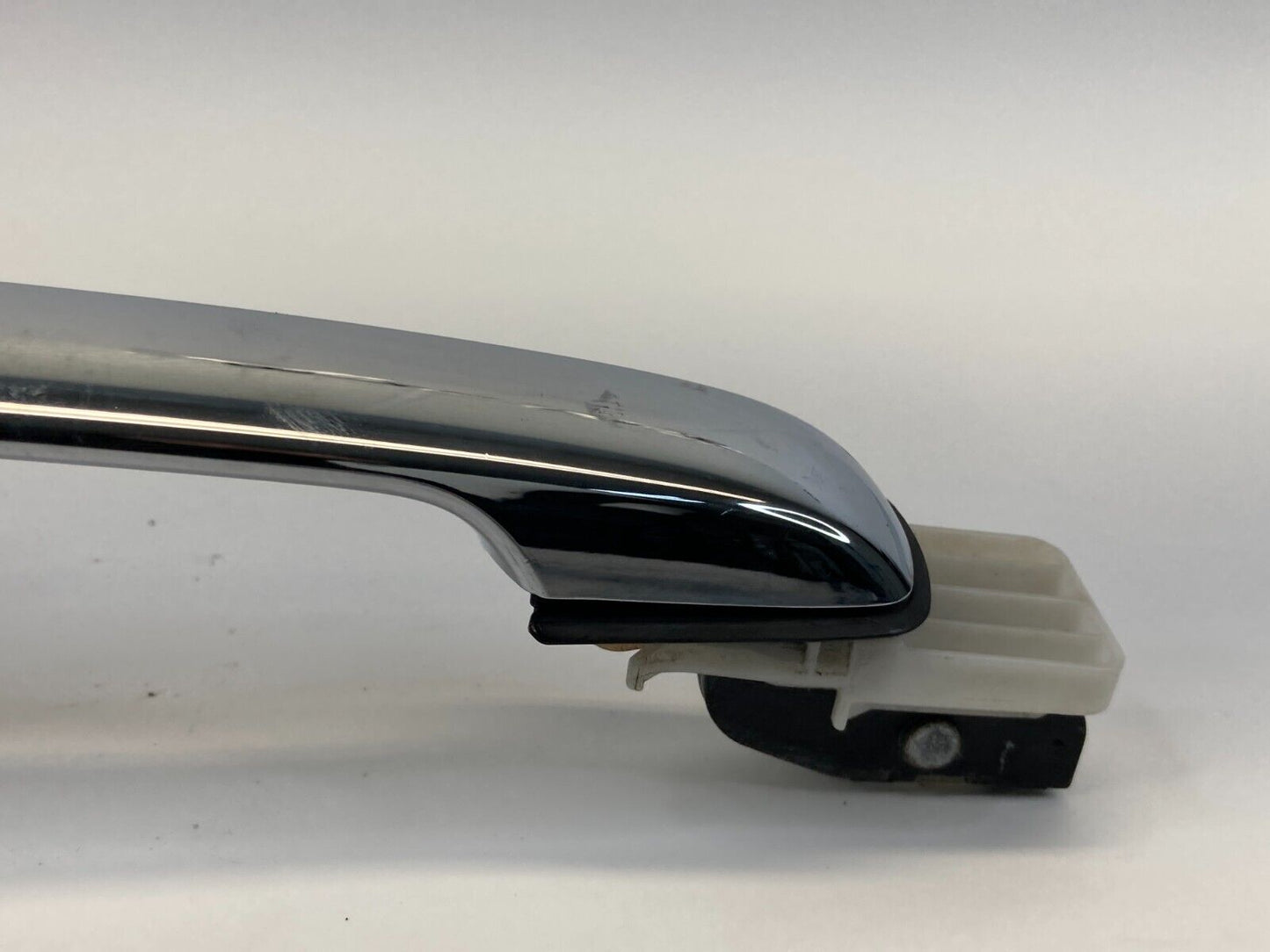 01 02 03 04 05 06 Acura MDX Rear Right Passenger Side Exterior Door Handle