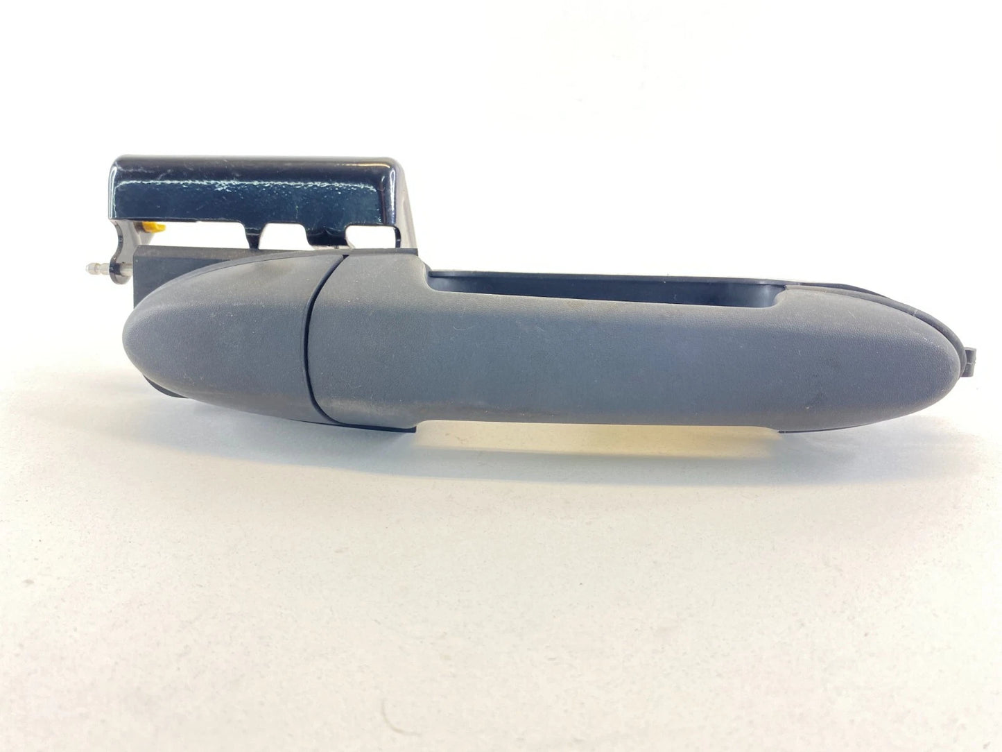 2008-2012 FORD ESCAPE FRONT RIGHT SIDE EXTERIOR DOOR HANDLE 9L84-78224N02-AA