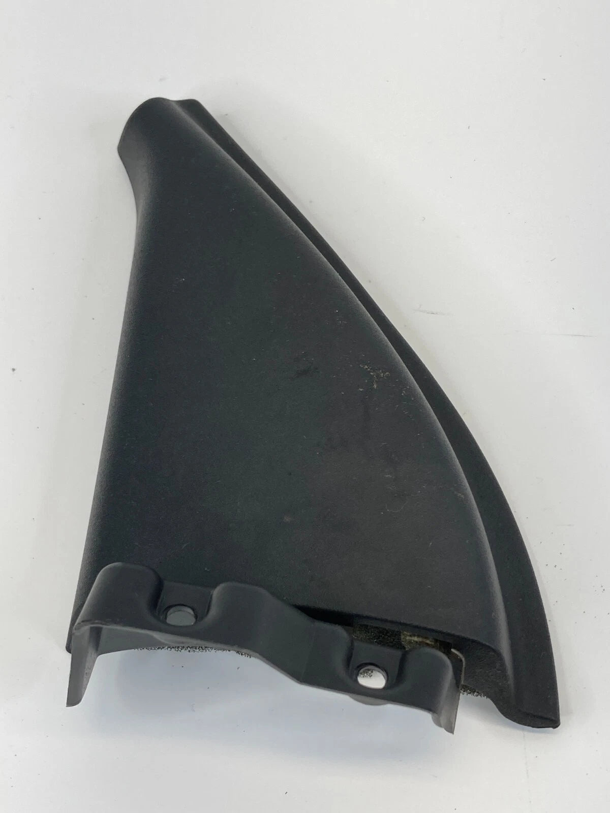 2009-2012 CHEVY TRAVERSE FRONT LEFT INNER DOOR MIRROR CORNER COVER TRIM PANEL