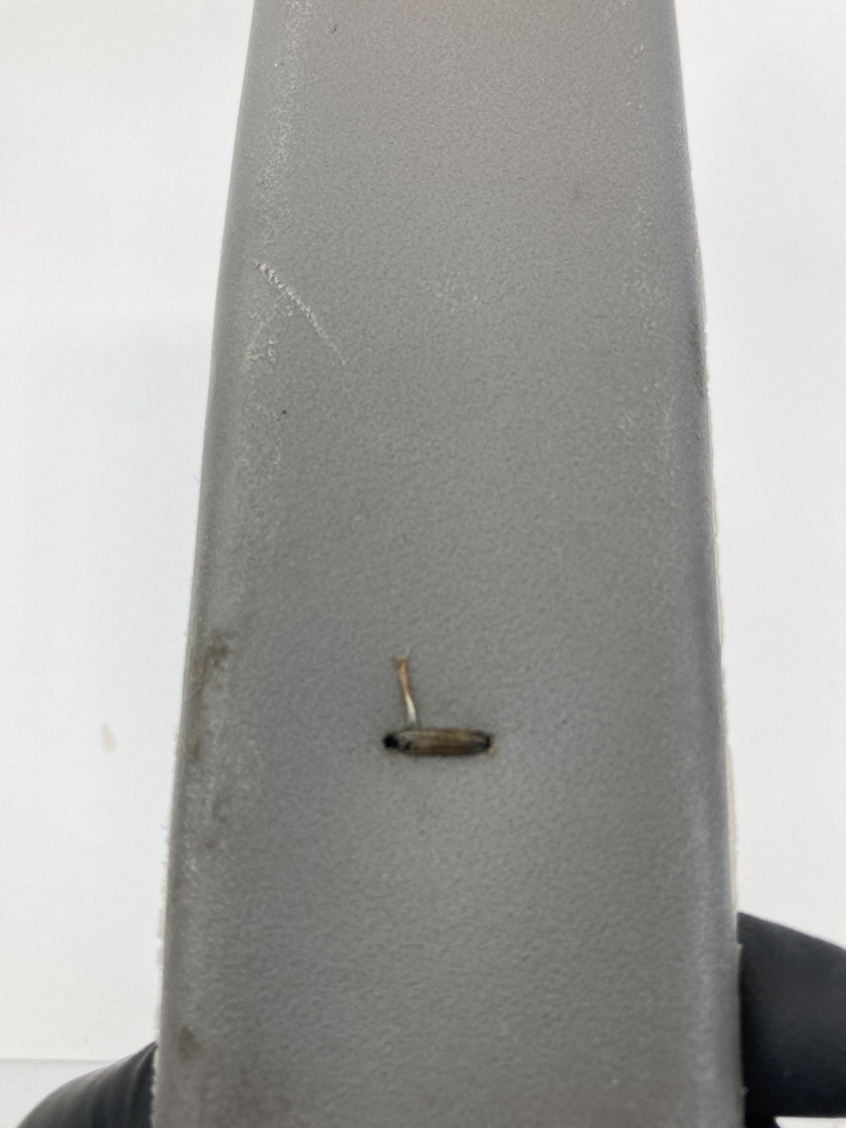 2000 2001 2002 Chevrolet Camaro Front Right Passenger Seat Belt Buckle OEM