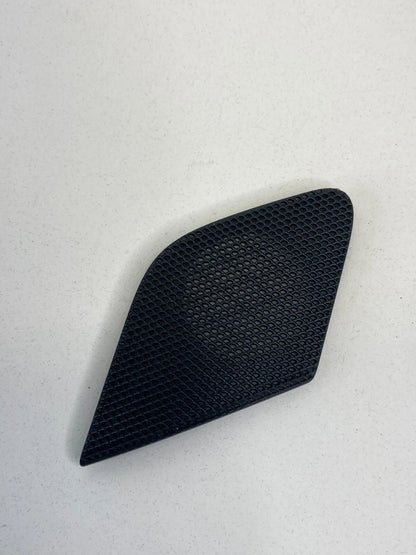 06-12 MERCEDES-BENZ R350 REAR RIGHT DOOR TWEETER SPEAKER COVER GRILL A2517300448