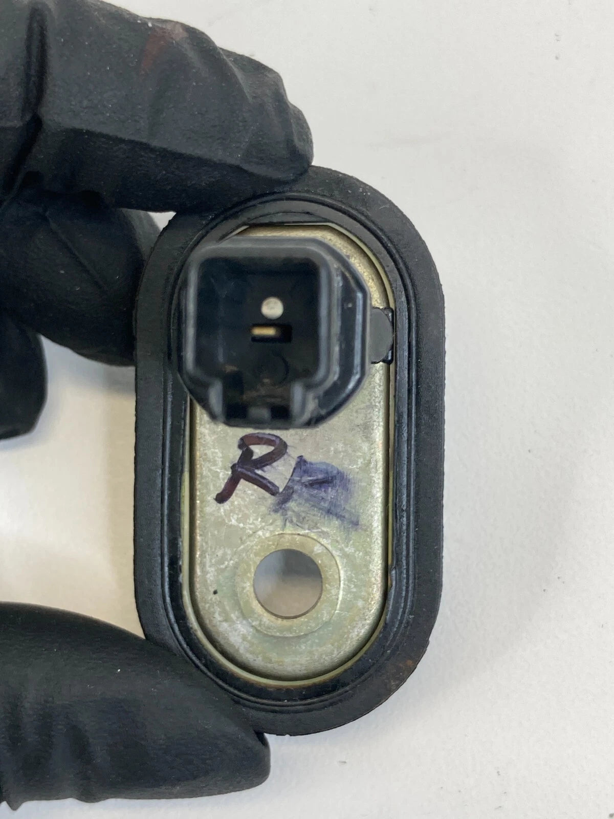 2004 2005 2006 LEXUS RX330 REAR RIGHT DOOR AJAR JAMB LIGHT SWITCH SENSOR OEM