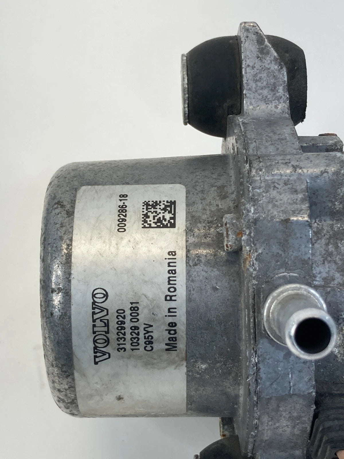 2012 Volvo S60 T5 Power Booster Brake Vacuum Pump 31329920 OEM