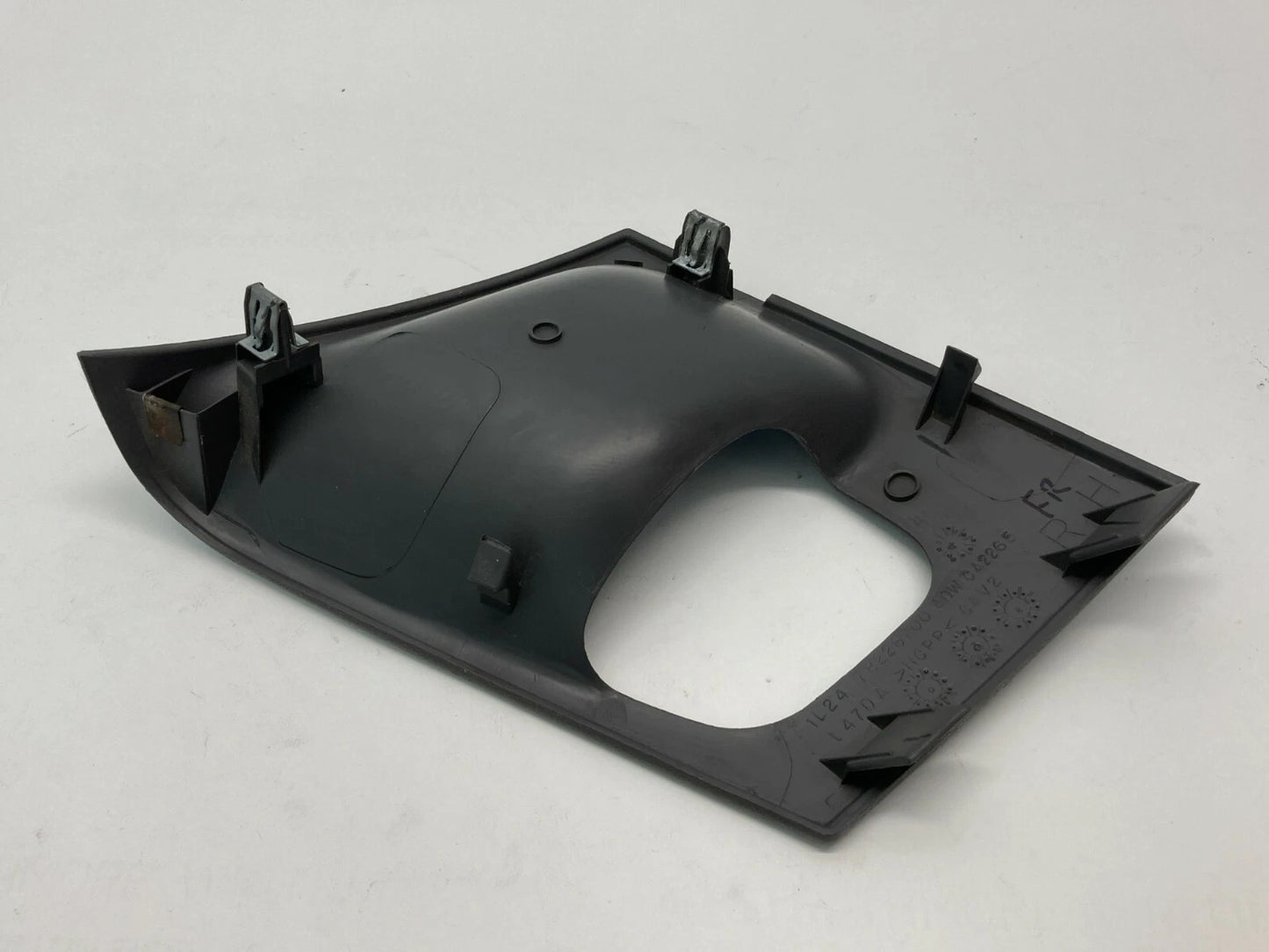 2002 2003 2004 2005 FORD EXPLORER REAR RIGHT SIDE DOOR PANEL HANDLE BEZEL COVER