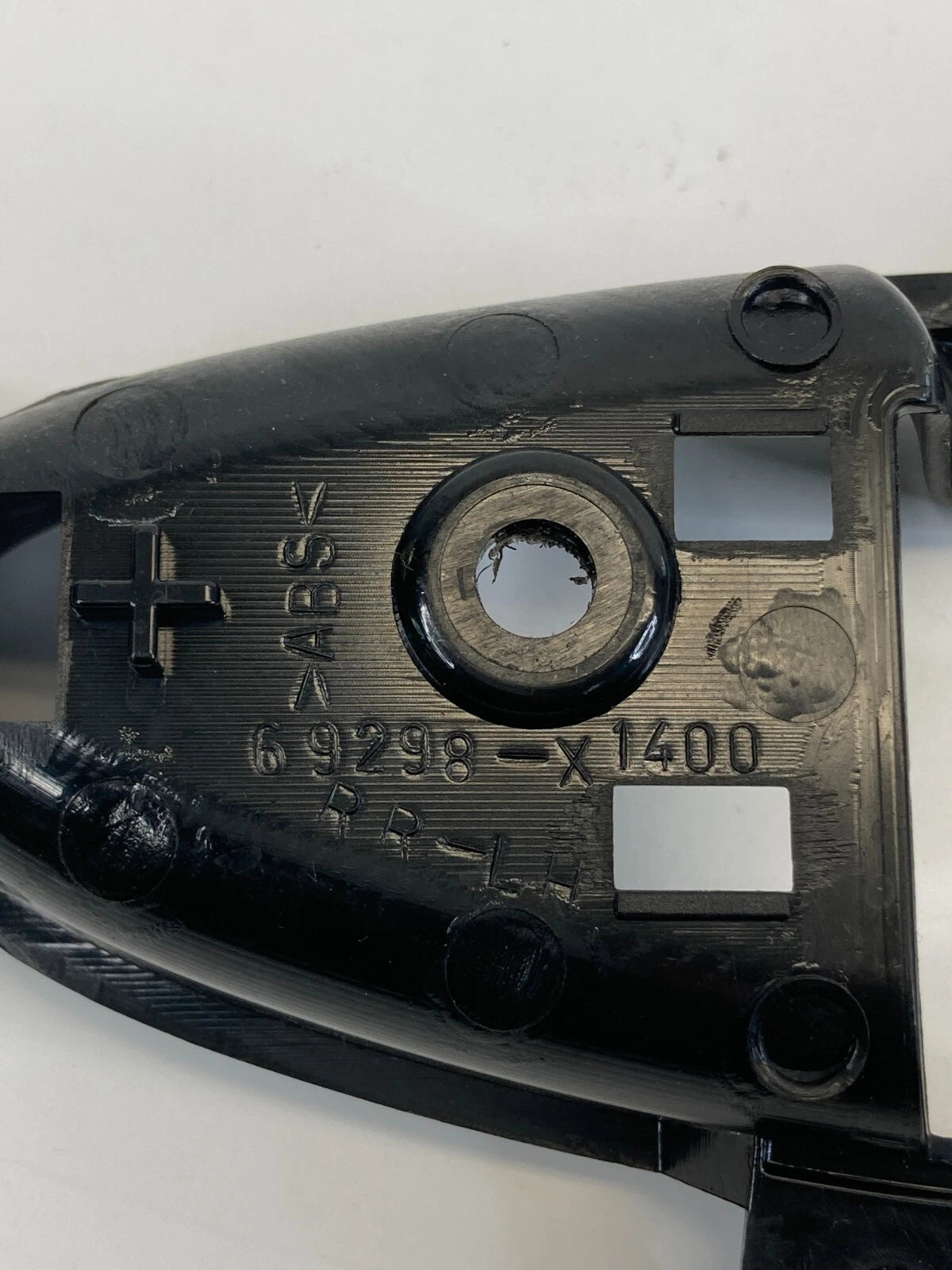 2007-2011 TOYOTA CAMRY REAR LEFT INTERIOR DOOR HANDLE COVER BEZEL 69298-X1400