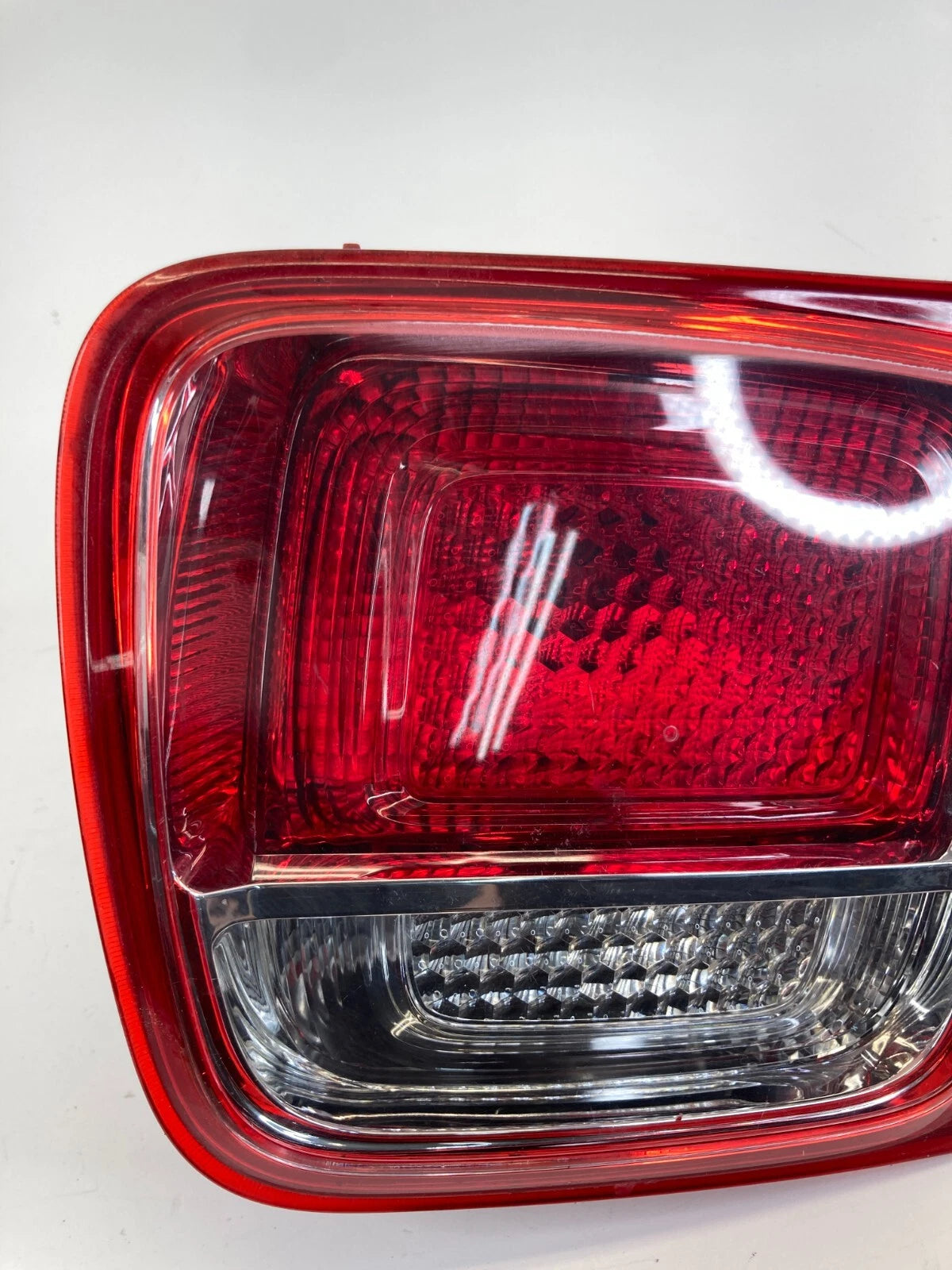 2013-2015 CHEVROLET MALIBU REAR RIGHT TAIL LIGHT INNER TAILLIGHT LAMP 22907312