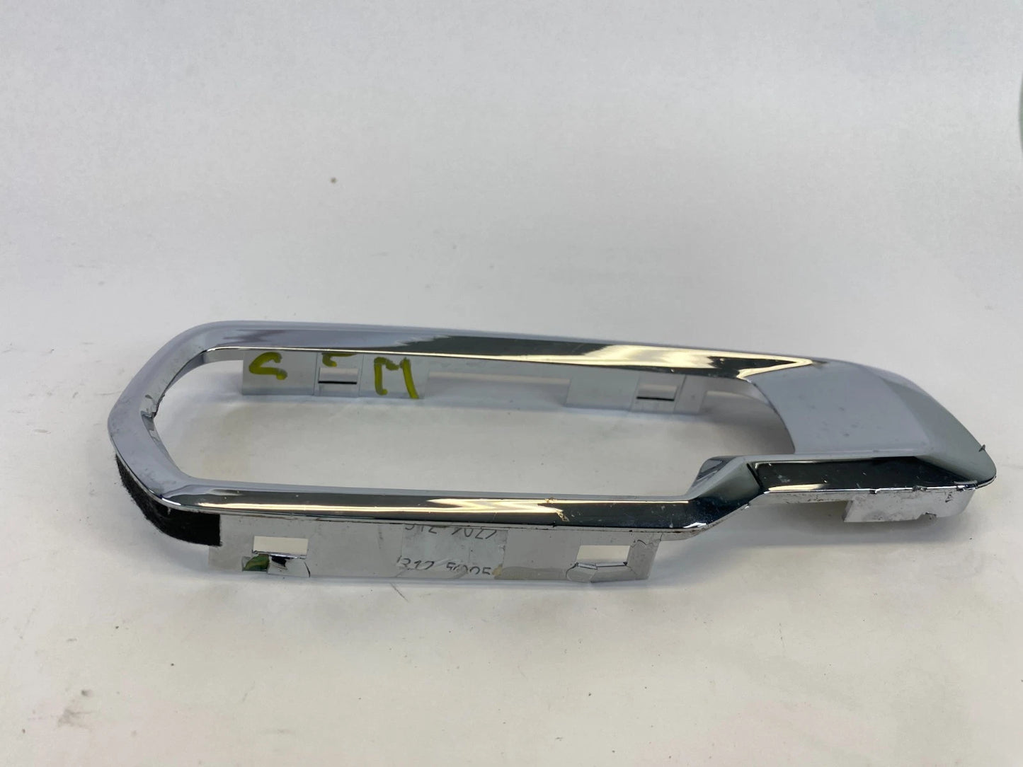 2010-2017 CHEVROLET EQUINOX CENTER CONSOLE SURROUND SHIFTER BEZEL 20885260 OEM