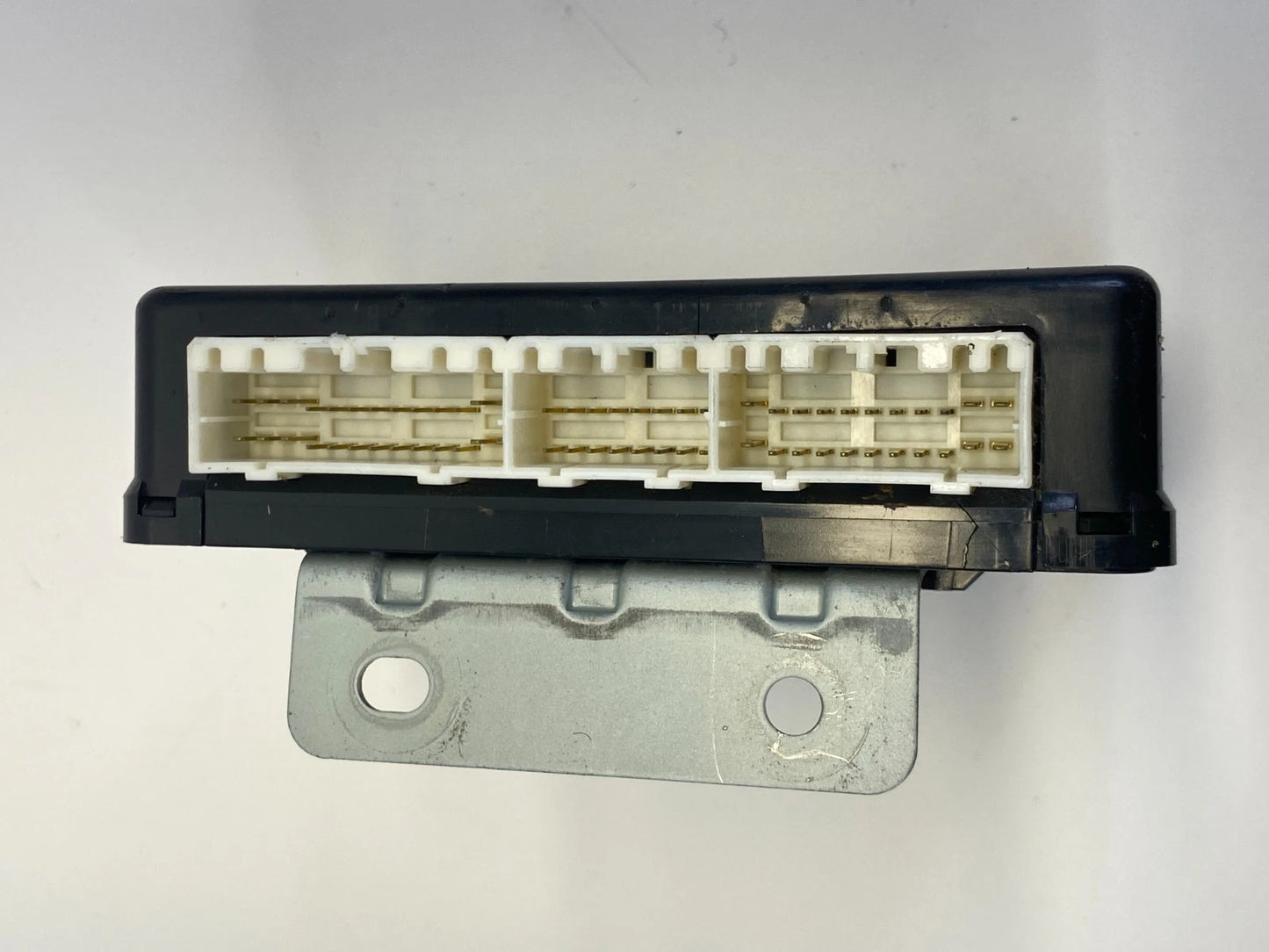 2011 KIA SOUL 2.0L L4 BODY CONTROL MODULE ASSEMBLY BCM BCU 95400-2K920 OEM