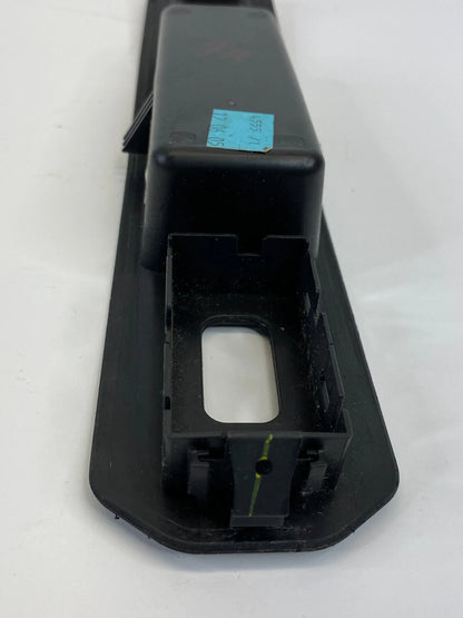 2004 2005 2006 CADILLAC SRX FRONT PASSENGER WINDOW SWITCH BEZEL 10299-JL467 OEM