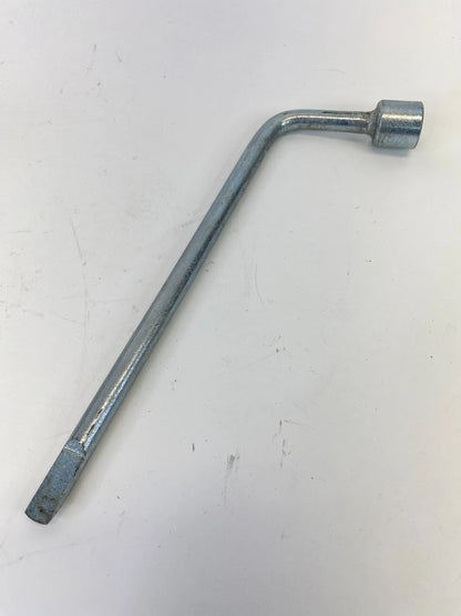 2001 2002 2003 TOYOTA RAV4 EMERGENCY SPARE TIRE JACK & TOOL KIT 09111-42030 OEM