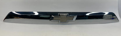10-15 CHEVROLET EQUINOX W/O CAMERA TRUNK LIFTGATE APPLIQUE MOLDING 20881055 OEM