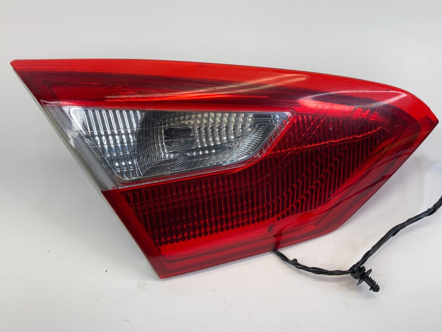 2012-2014 FORD FOCUS LEFT SIDE INNER REAR TAIL LIGHT ASSEMBLY BM5113A603-CH OEM
