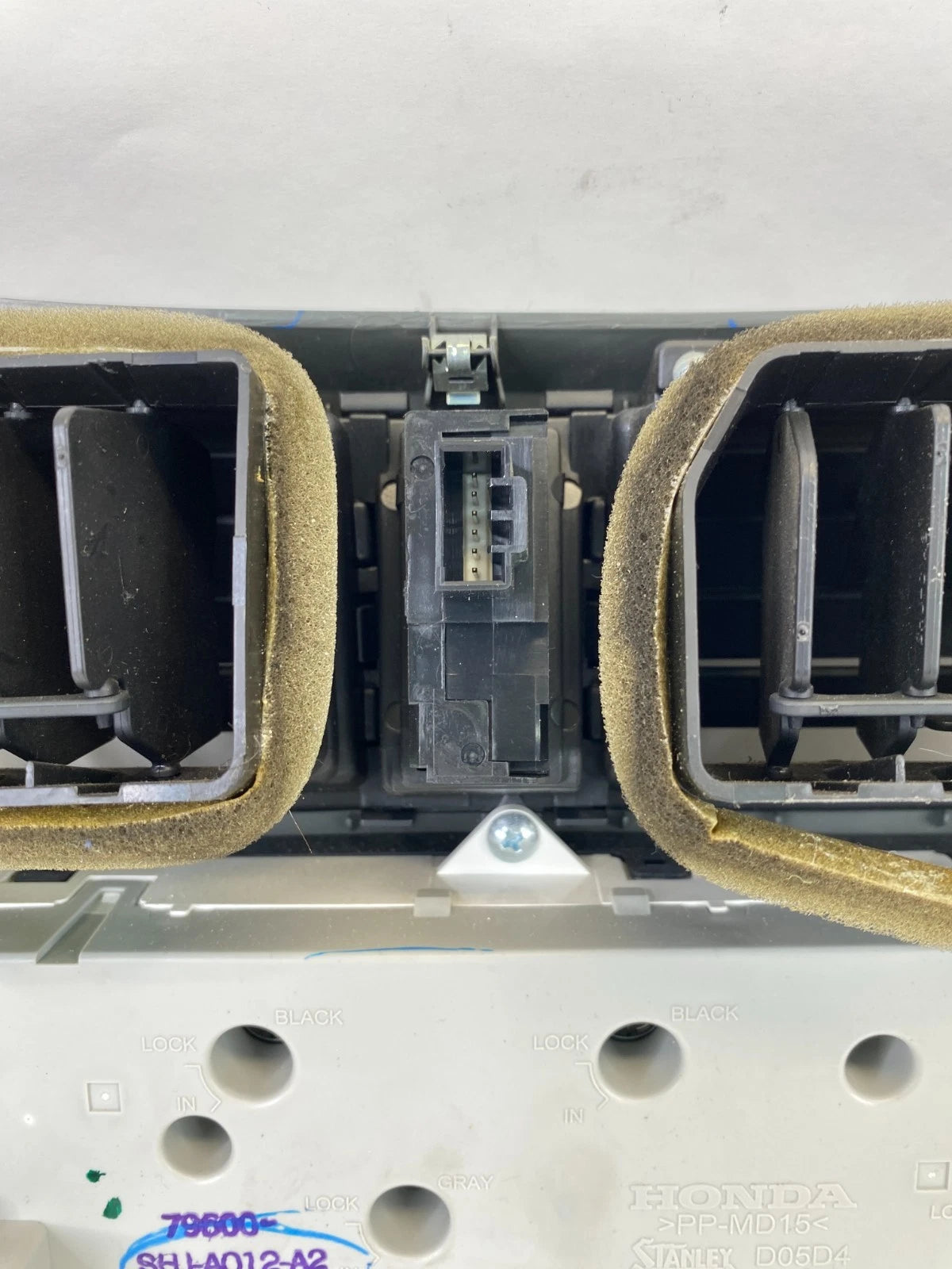 2005-2007 HONDA ODYSSEY DASH A/C CLIMATE CONTROL SWITCH W/ TRIM BEZEL OEM